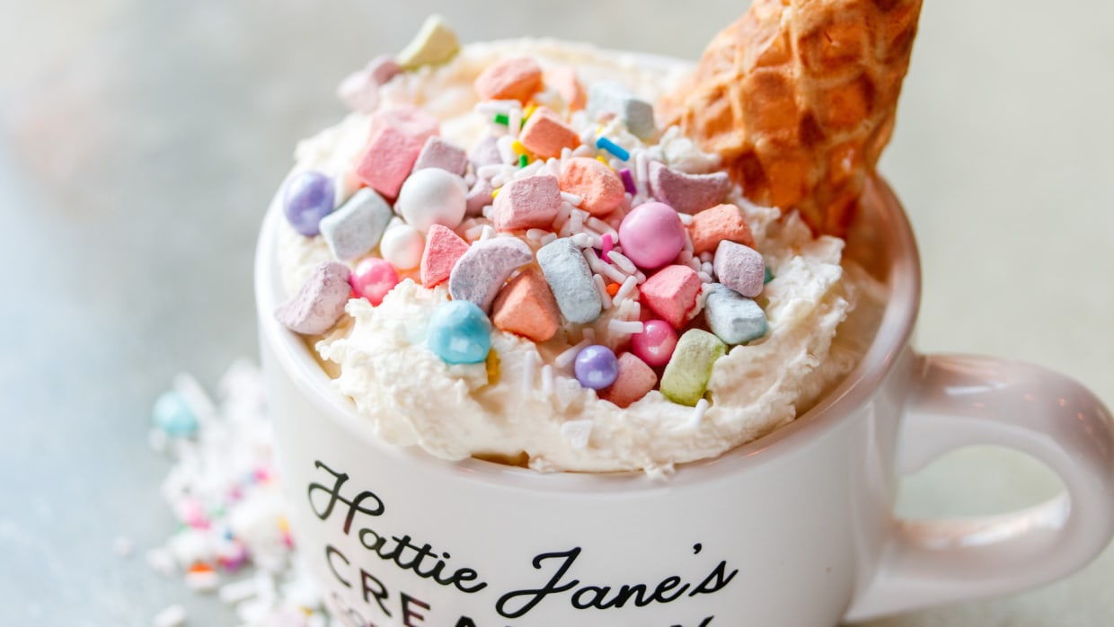 This unique, fun and easy unicorn hot chocolate will make all the