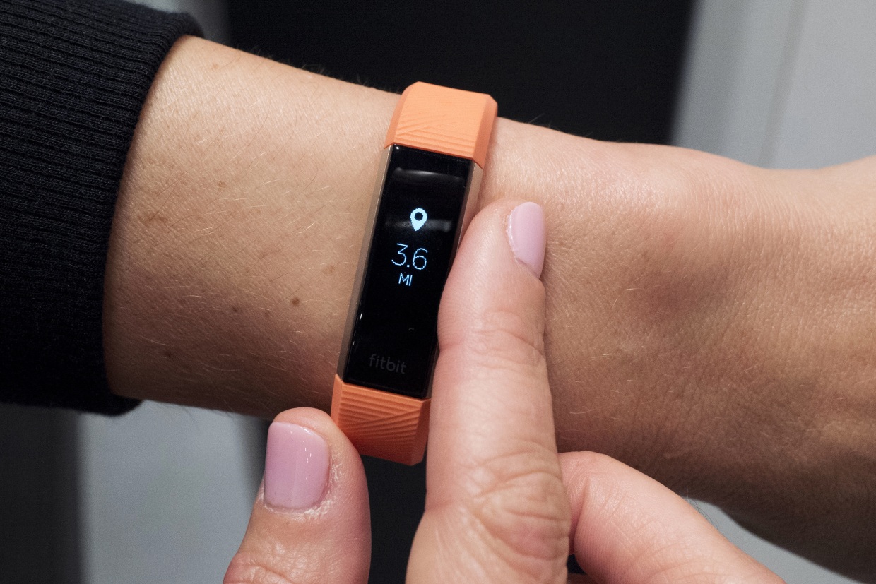 Wearhealth fitness tracker hotsell