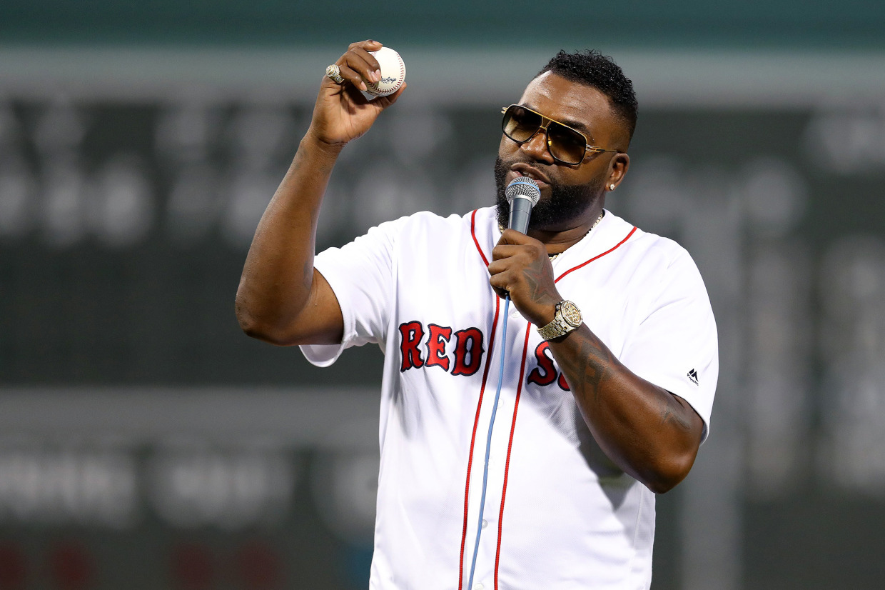 Big Papi has a big night and Wright goes the distance as Sox avoid sweep