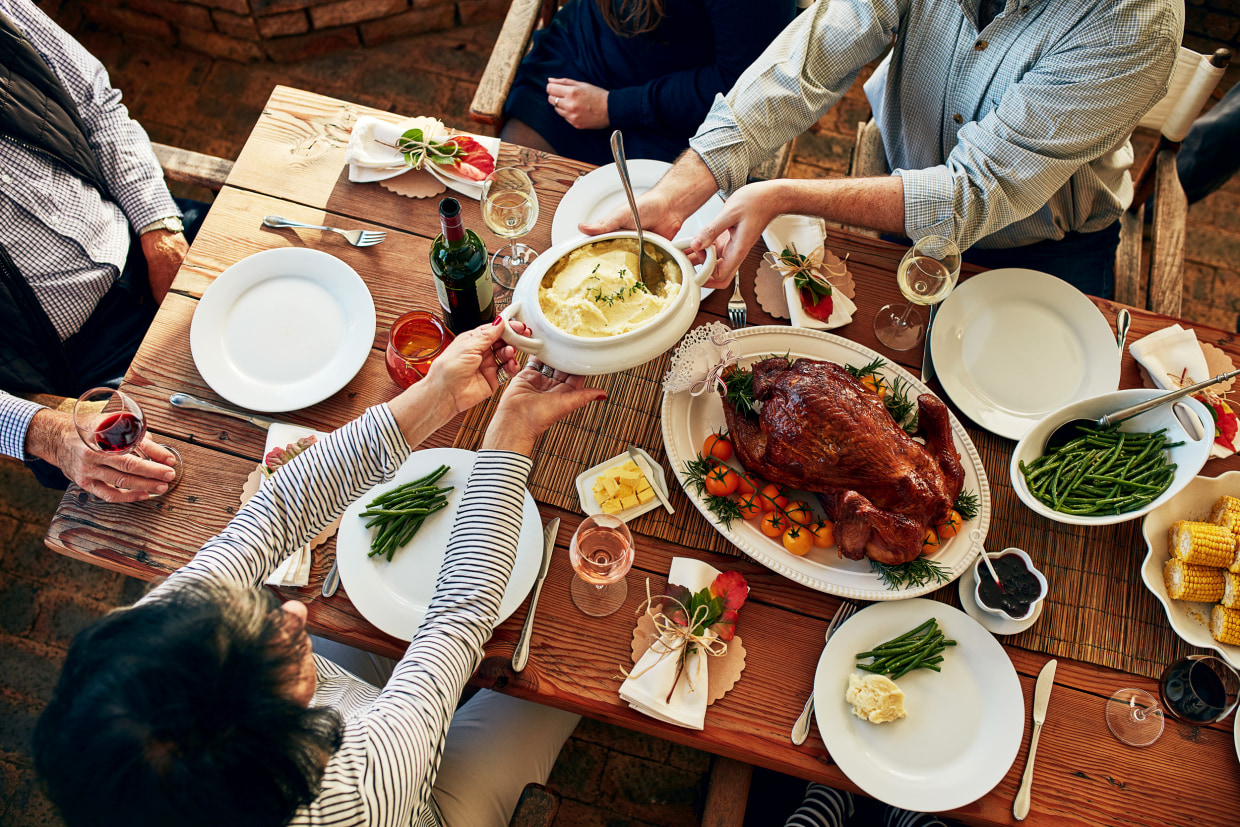 Want to Be the Best Guest at Thanksgiving Dinner? Bring These 3