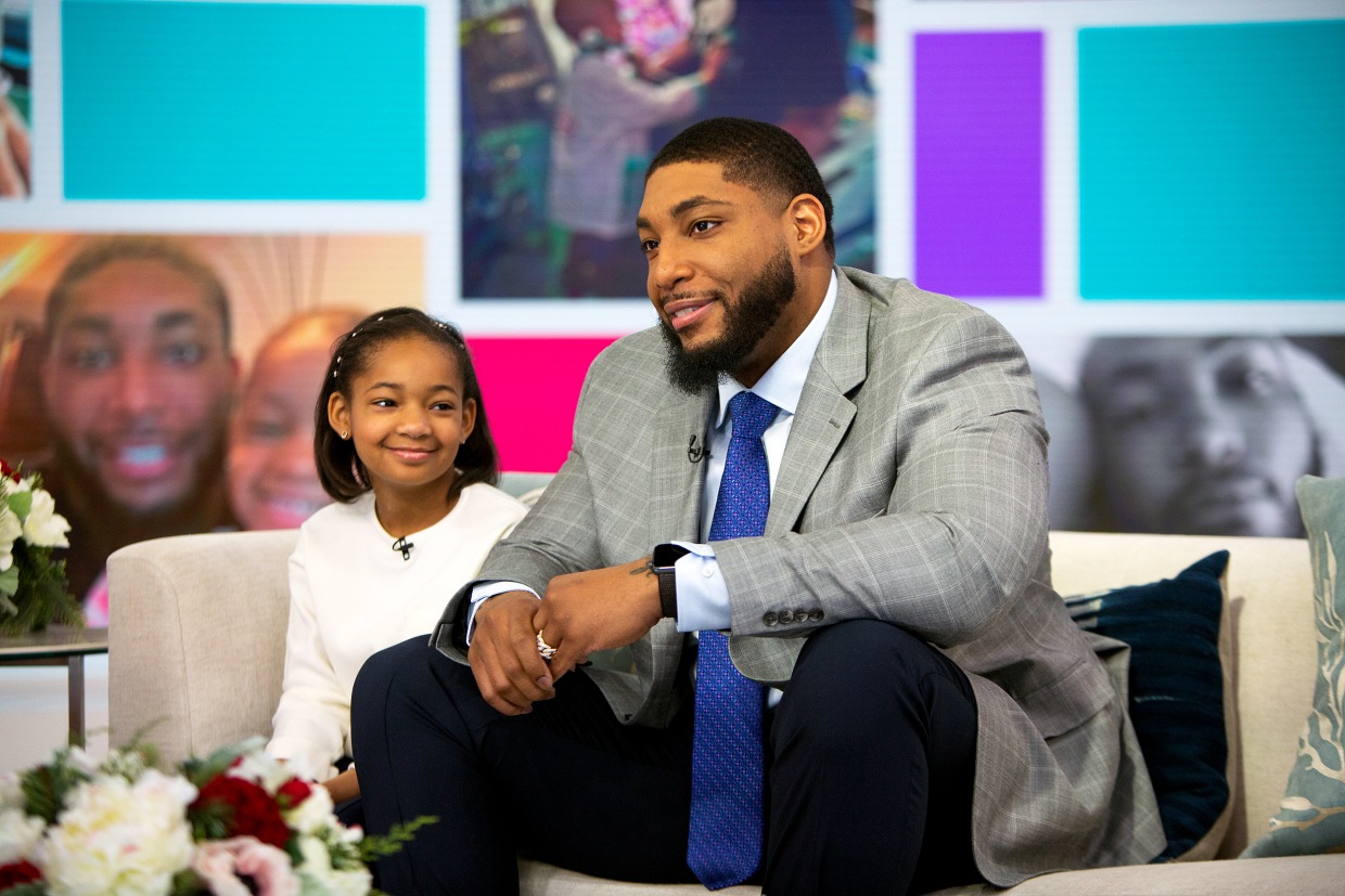 Former NFL star Devon Still celebrates daughter, Leah, being 5 years cancer  free