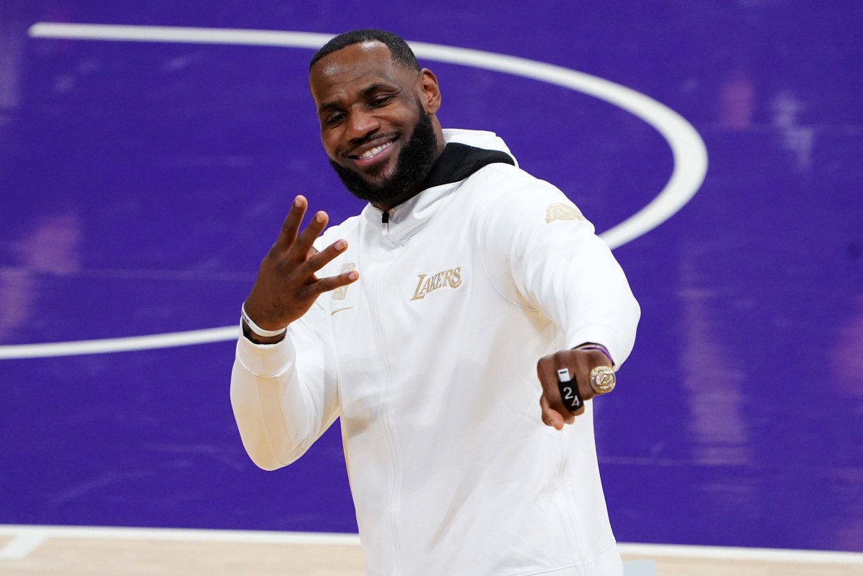 LeBron James named AP Male Athlete of Year award