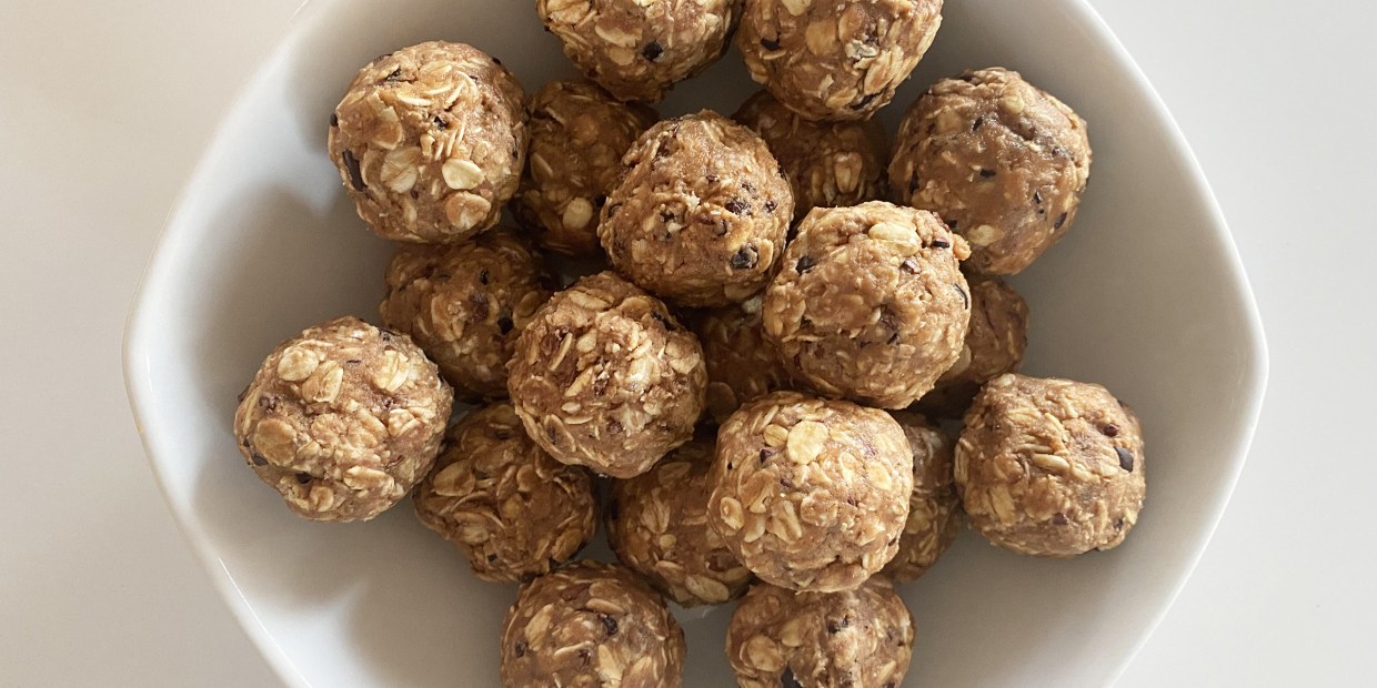 Peanut Butter Protein Balls - All Day I Dream About Food