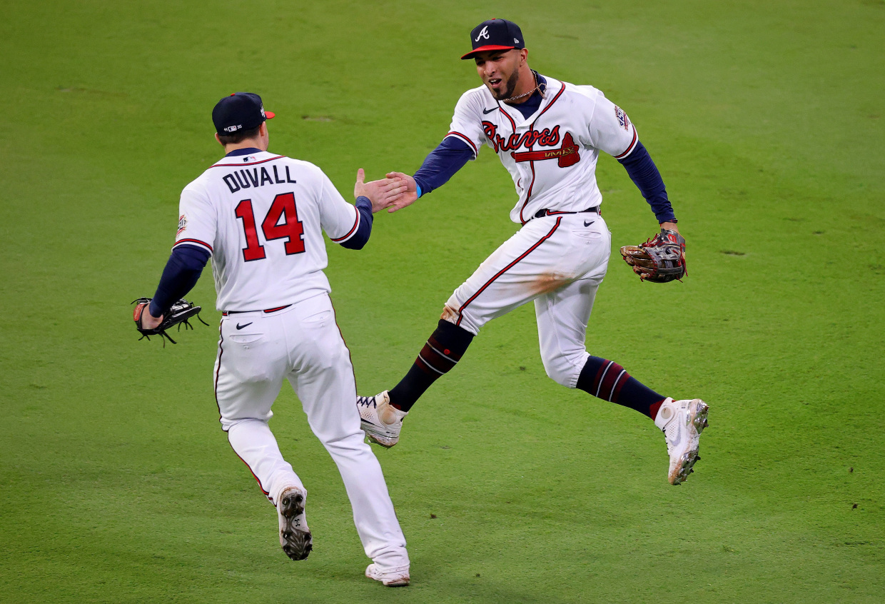 Unlikely hero, 2 HRs carry Braves to brink of Series title –