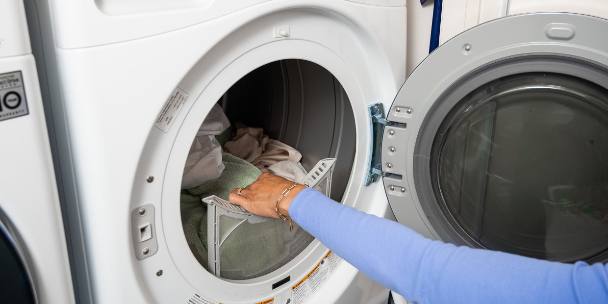 How to Clean the Lint Trap on Your Dryer