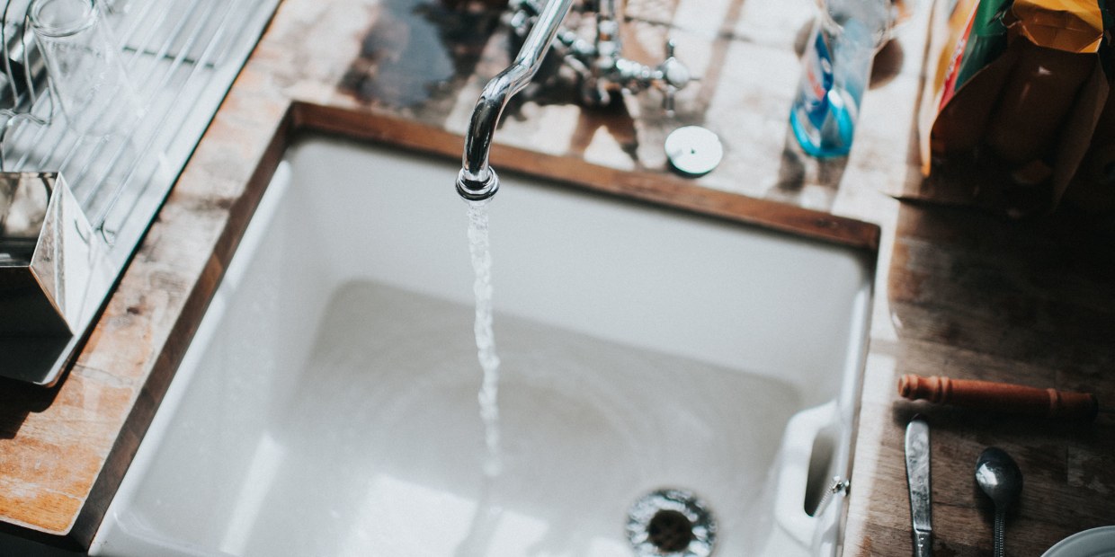 The Best Way To Clean Your Bathroom Sink