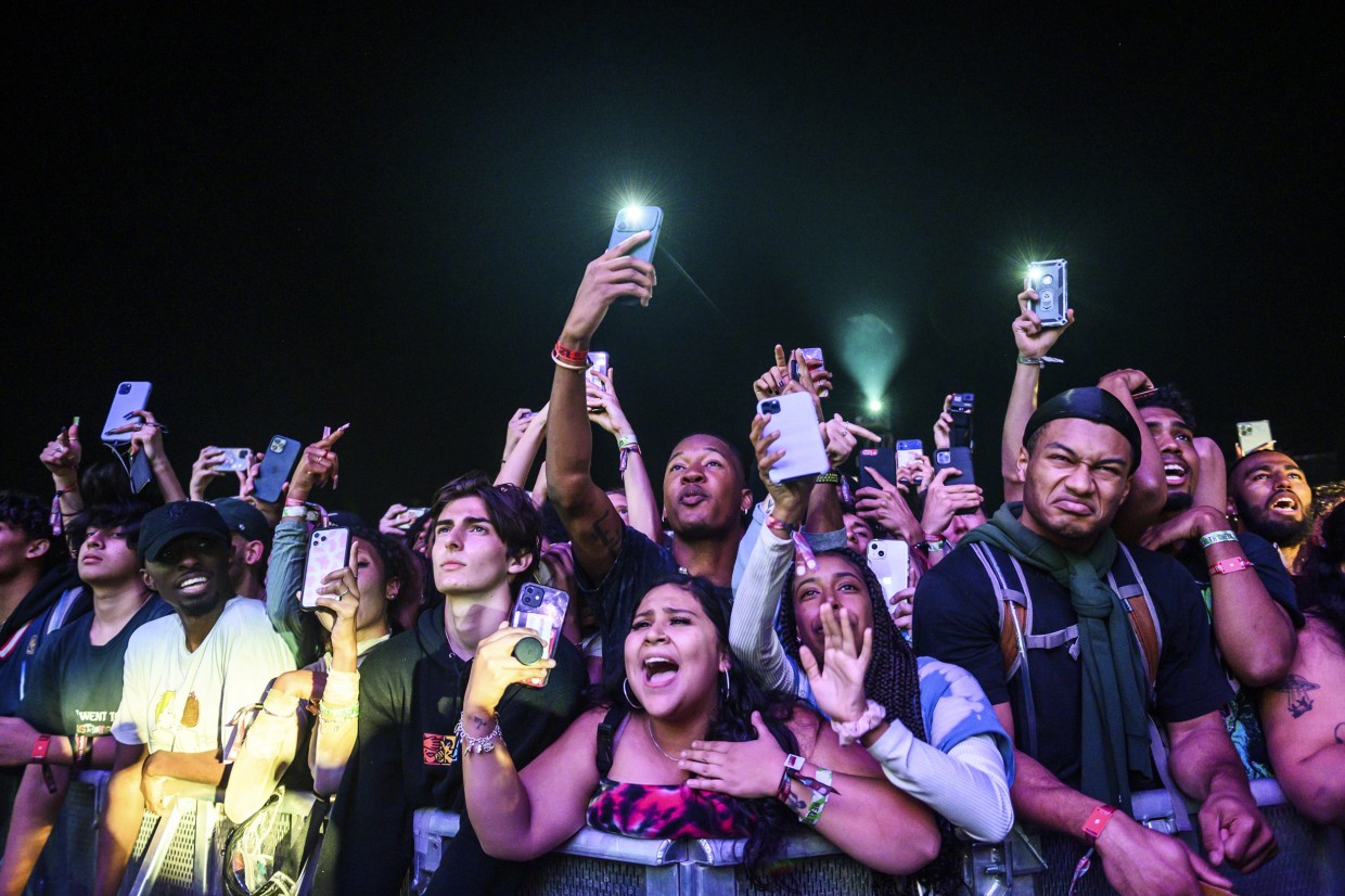 Congressional Panel Investigates Deadly Astroworld Concert – NBC 5