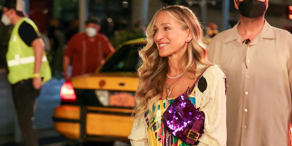 Loved Carrie Bradshaw's purple sequin bag on Sex and The City? H&M's  version looks just like it