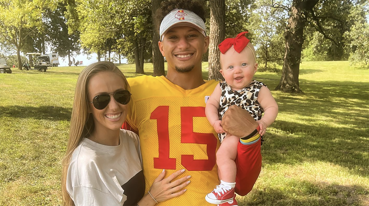 Patrick Mahomes' Mom Celebrated Wedding With Cute Throwback Pic