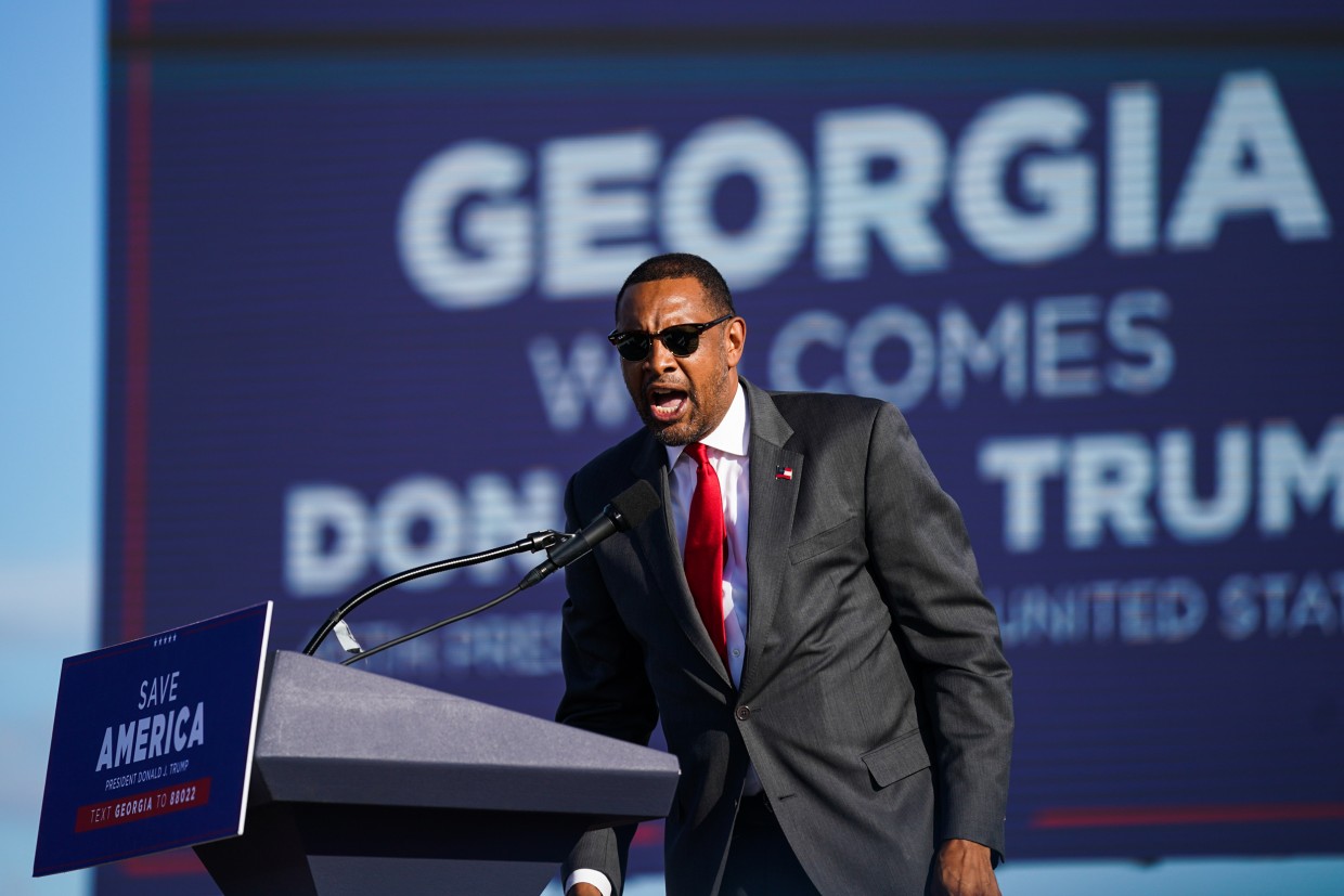 Image: Vernon Jones, R-Ga. at a rally on Sept. 25, 2021 in Perry, Ga.