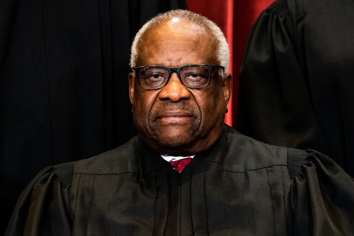 Supreme Courts Roe v Wade opinion sparks racist attacks on Clarence Thomas, confirming his world view photo
