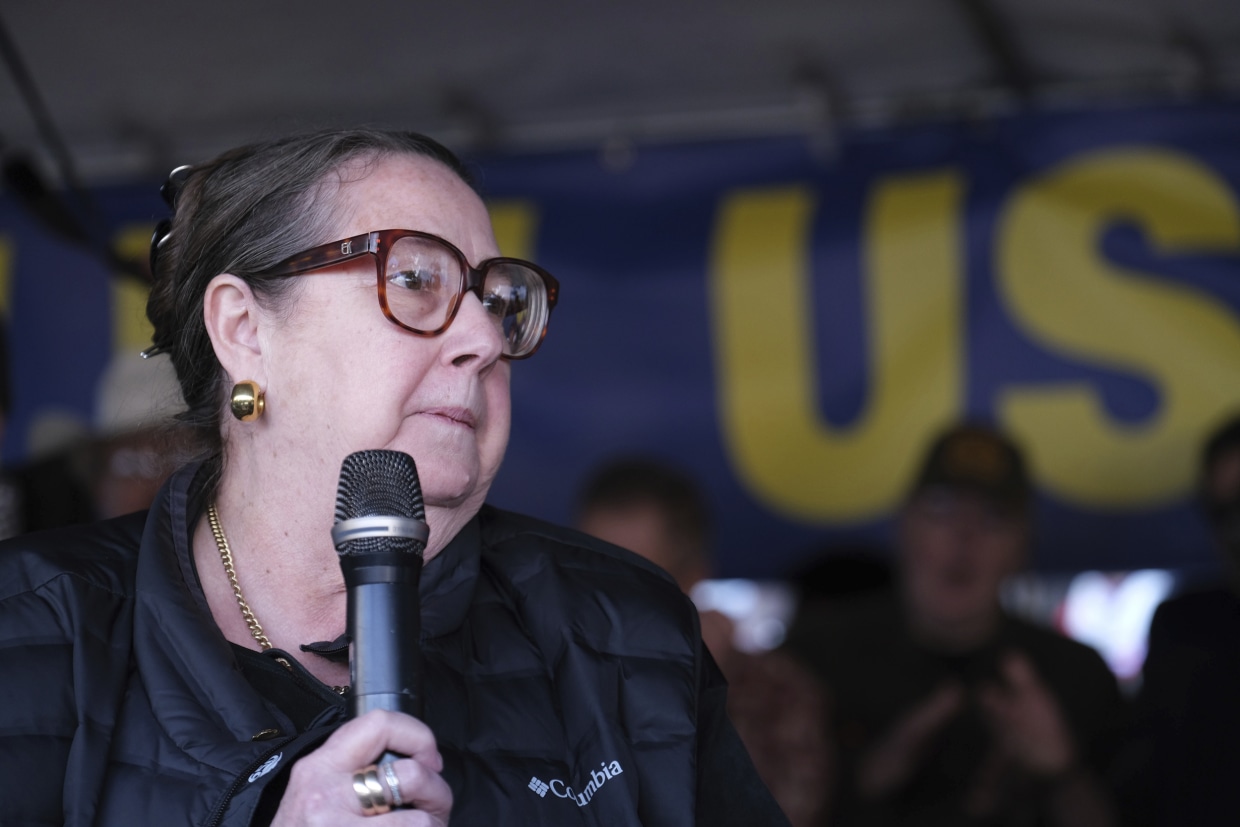 Image: Betsy Johnson