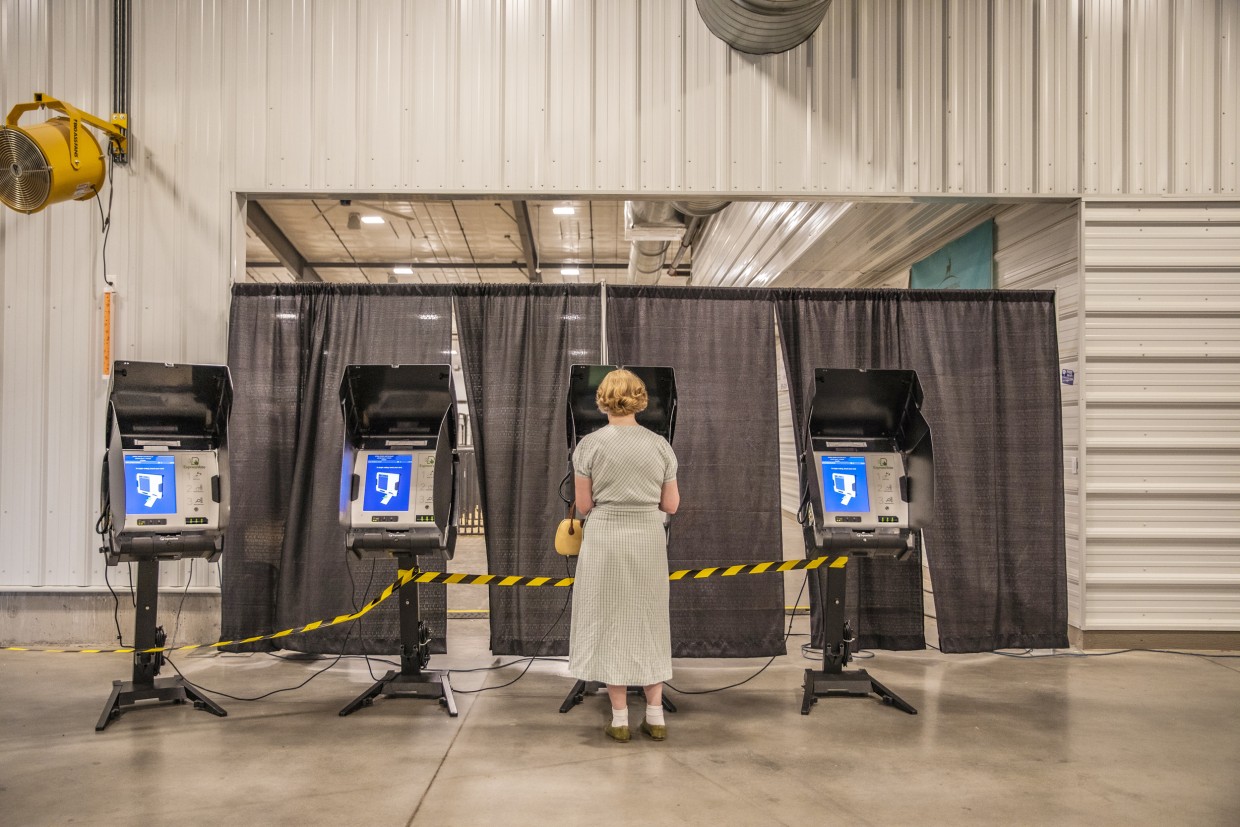 Voters Cast Ballots In Wyoming Primary