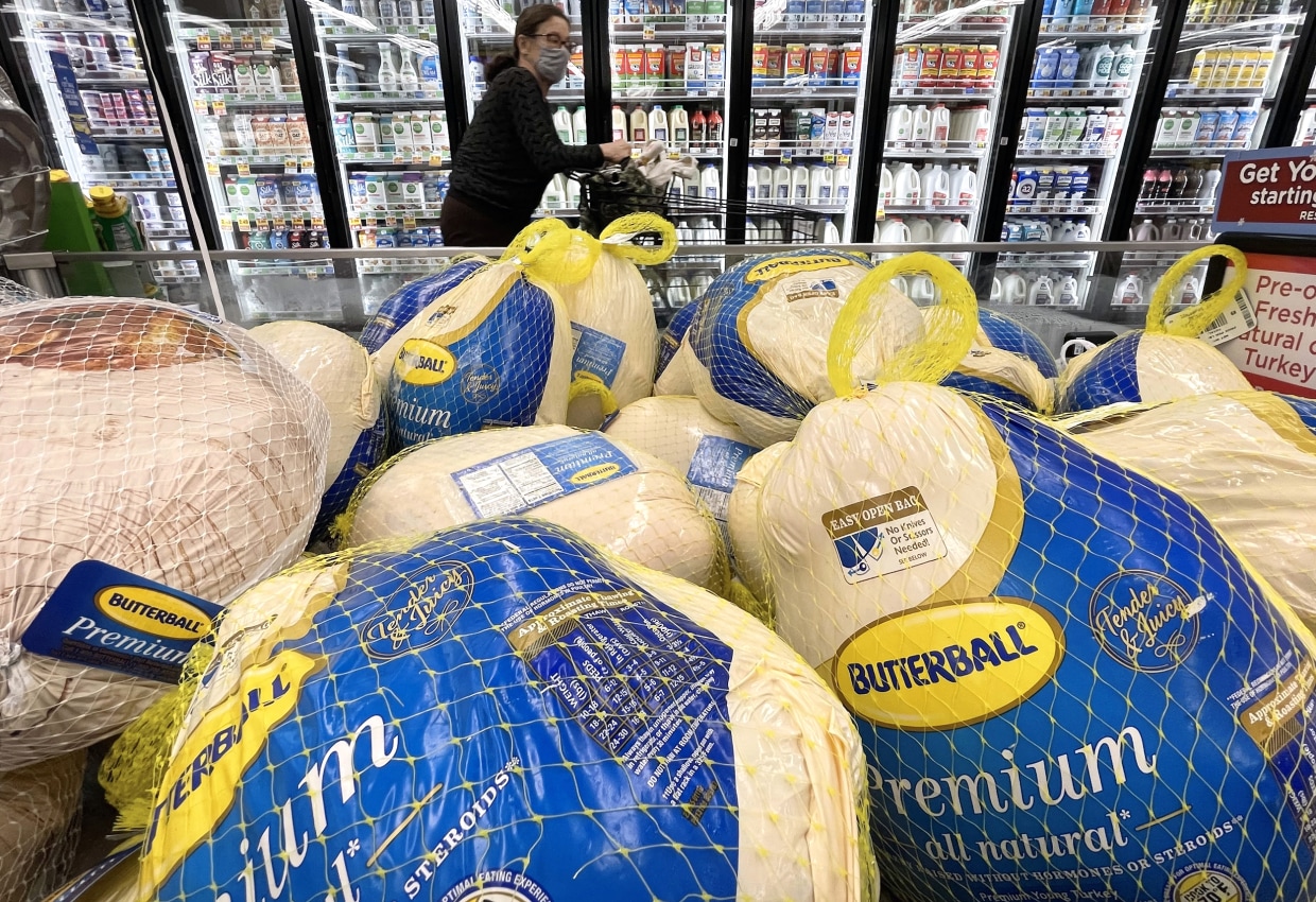 Expect to pay a lot more for Thanksgiving this year thanks to food inflation | NBC News