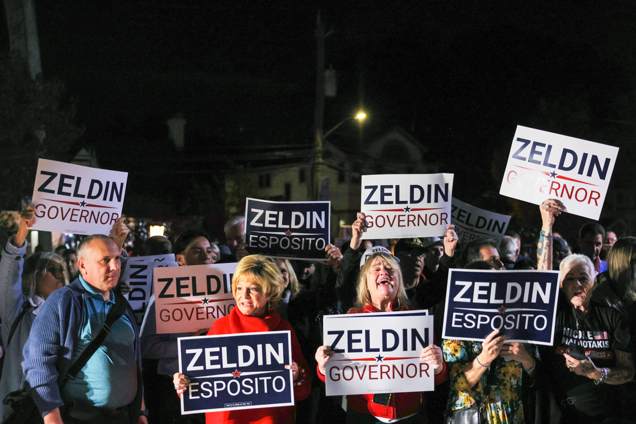 Image: Republican Gubernatorial Candidate For New York Lee Zeldin Campaigns On Staten Island