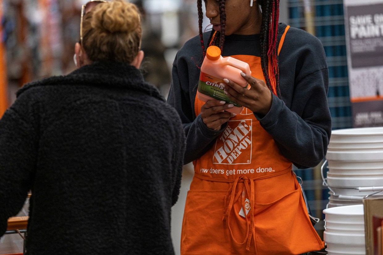Home Depot starting pay rises to $15/hour amid nationwide labor shortage