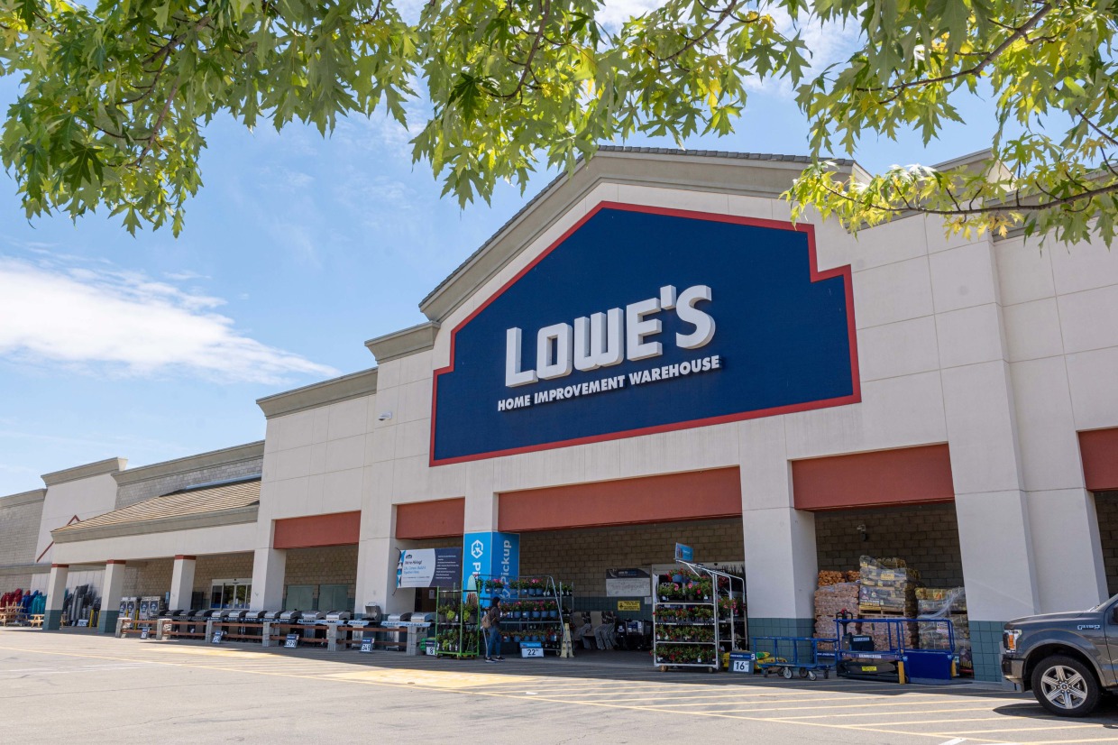 Lowes near me now open hotsell