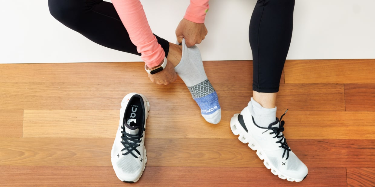 Womens Socks, Solid Color Crew Socks Lightweight Cotton Athletic