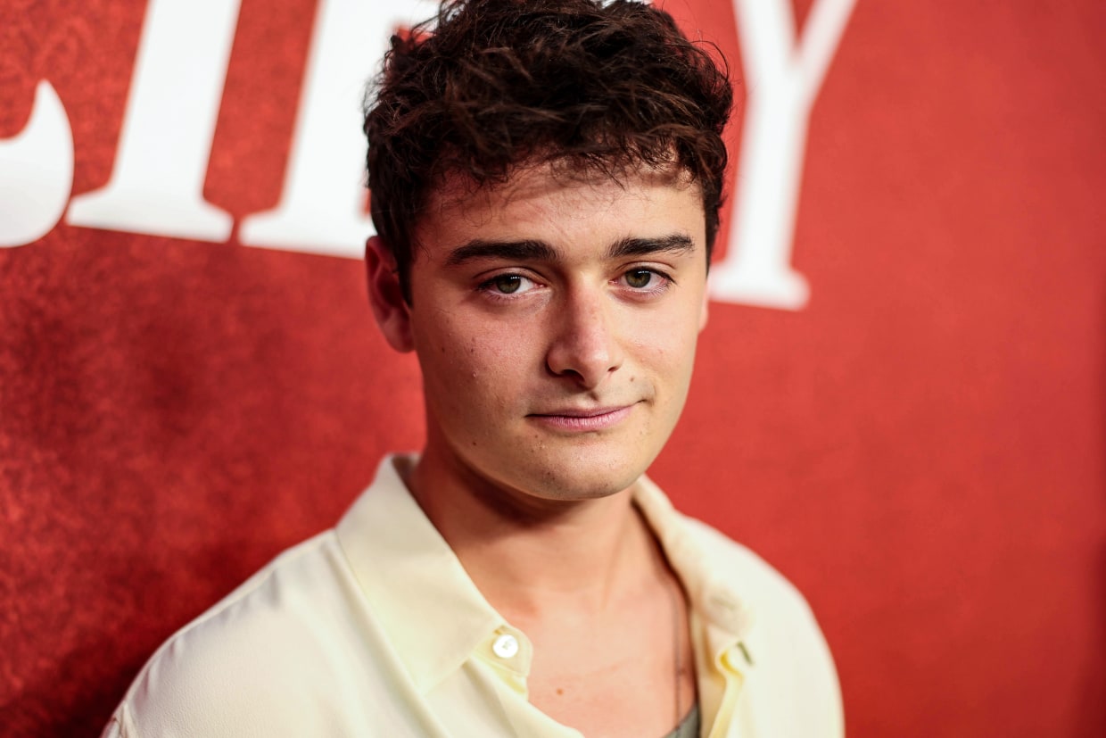 Stranger Things' star Noah Schnapp says his views on Israel-Hamas war have  been 'misconstrued'