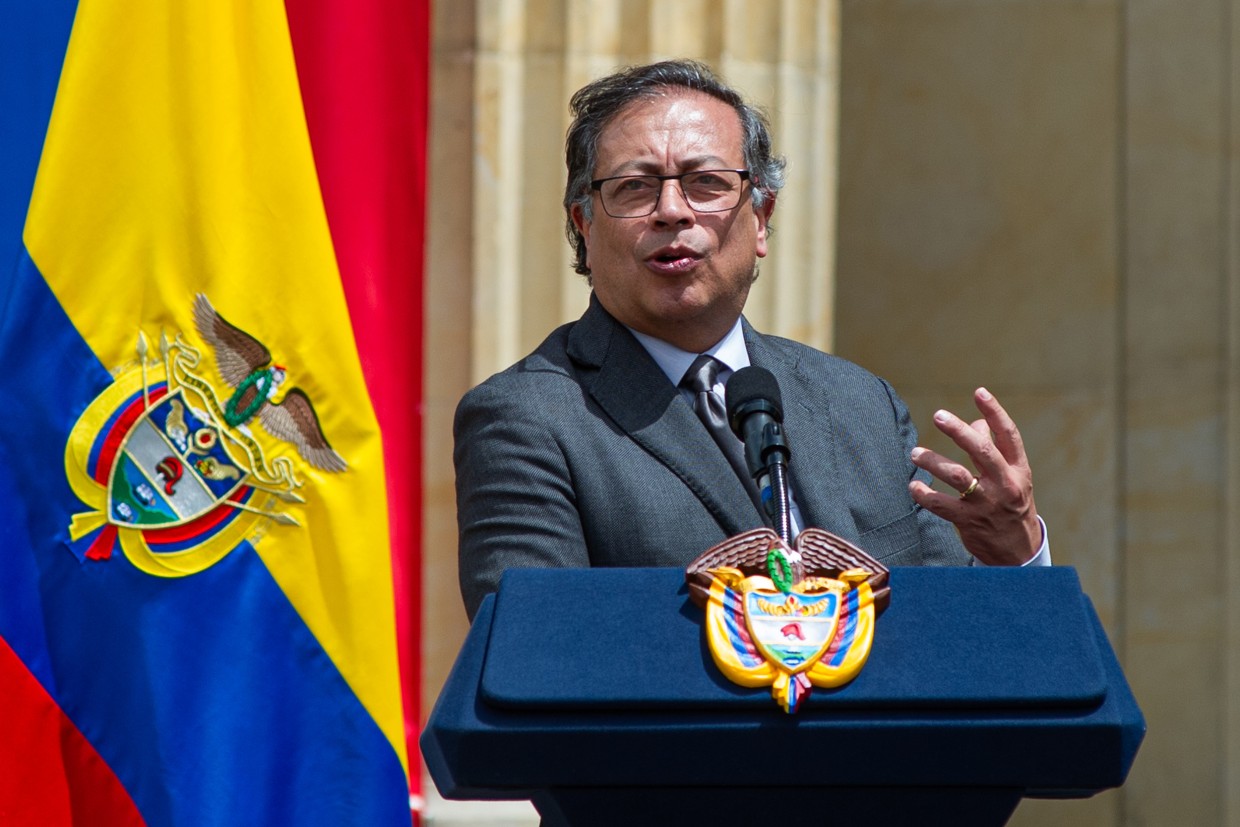 Colombian president asks undocumented Colombians in the United States to return