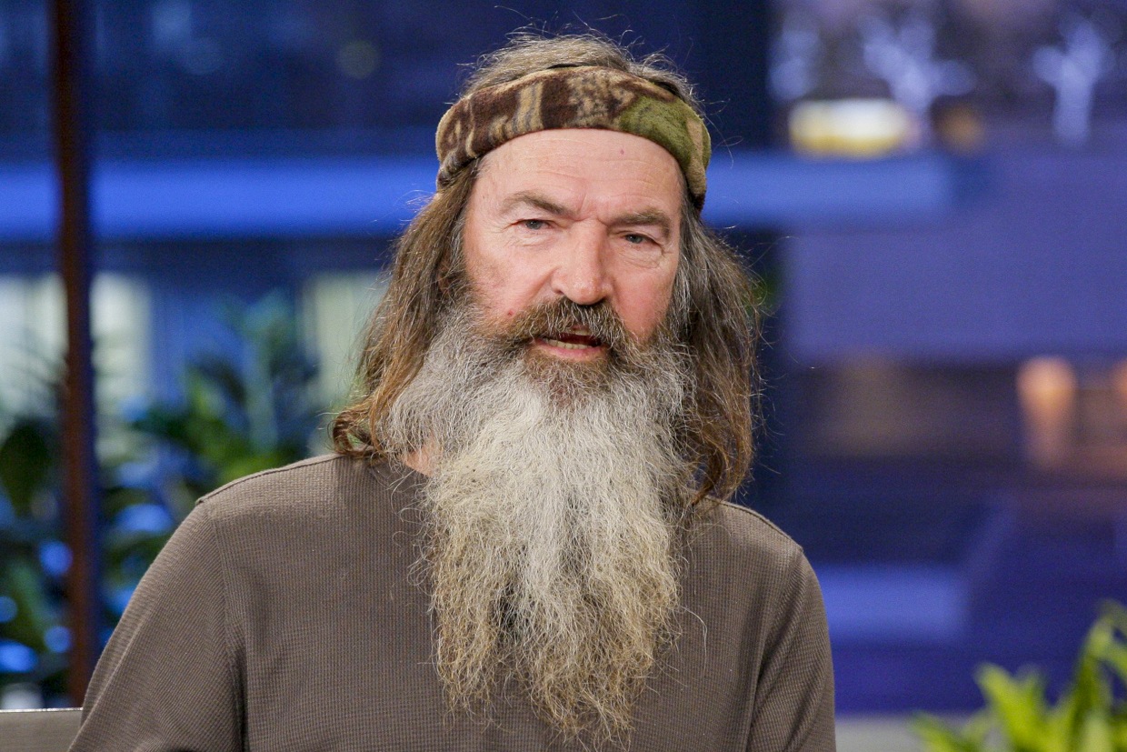 Duck Dynasty' founding father Phil Robertson dies at 79