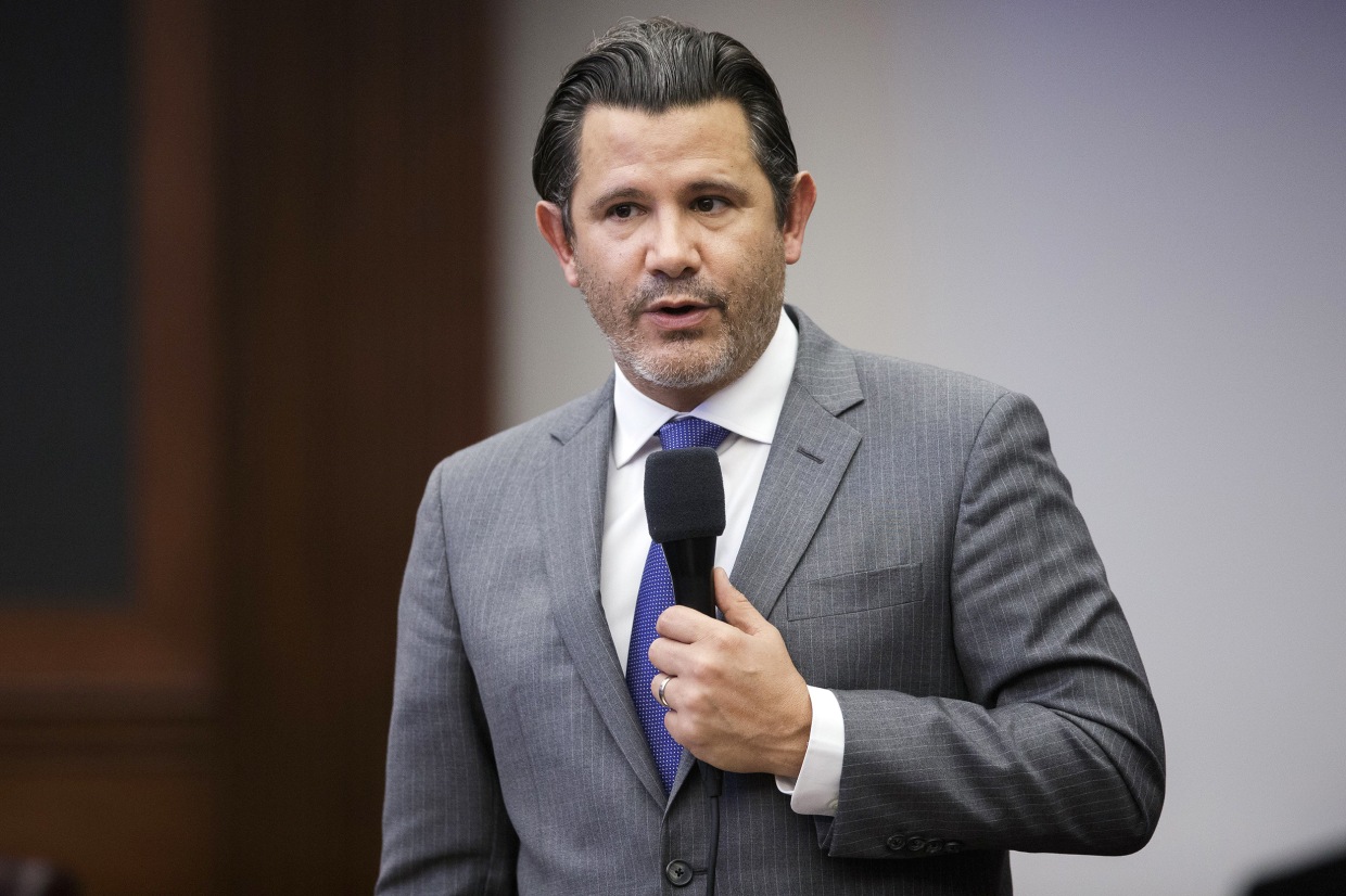 Top Democrat in the Florida state Senate says his party is 'dead' and  registers as independent