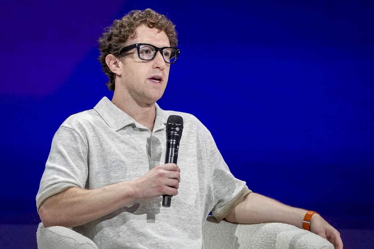 Meta investors, Zuckerberg reach settlement to end  billion trial over Facebook privacy litigation