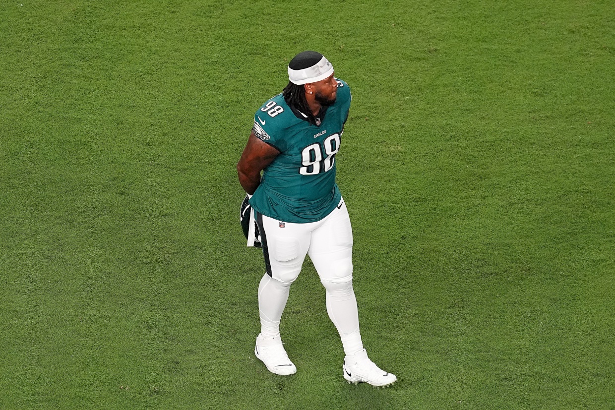 Eagles' Jalen Carter ejected for spitting on Dak Prescott 6 seconds into  NFL season opener