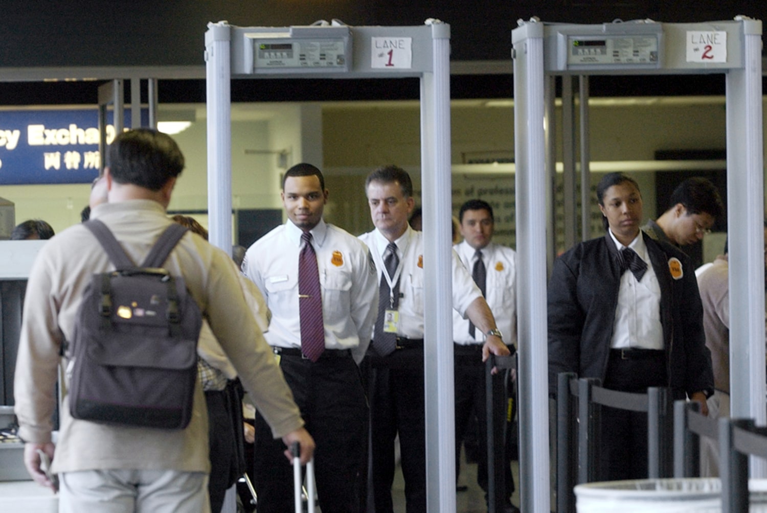 TSA criticized for tweeting picture of a passenger's luggage