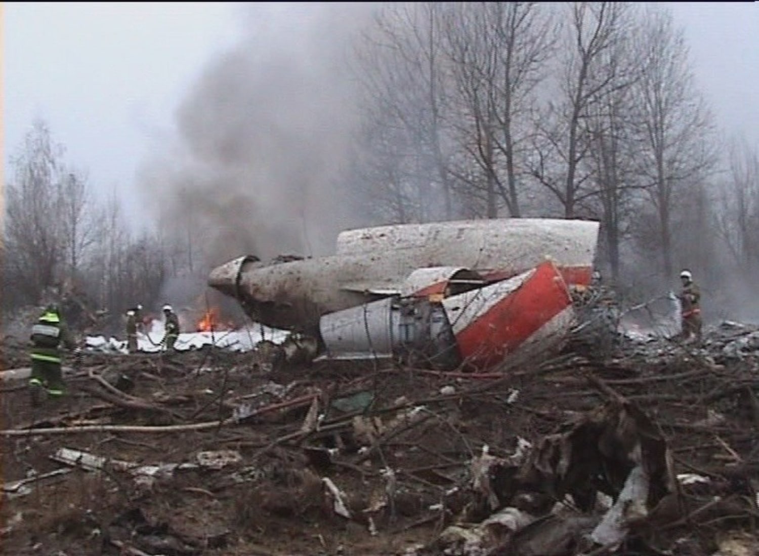 Polish president, 96 others killed in jet crash