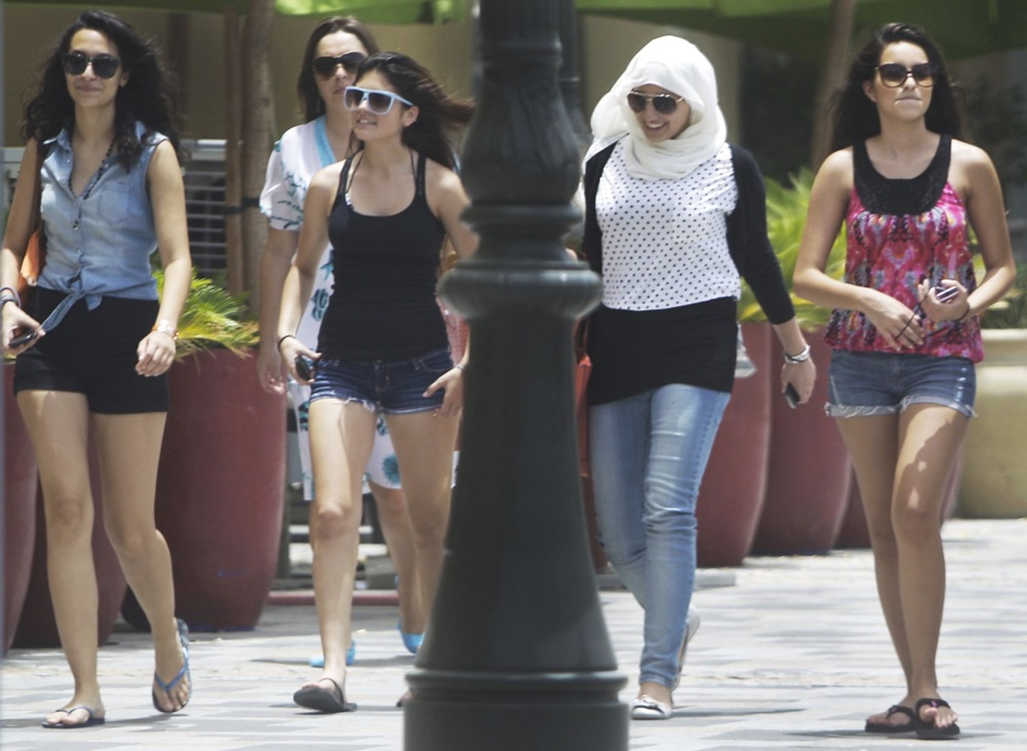 Emiratis seek crackdown on womens skimpy dress picture