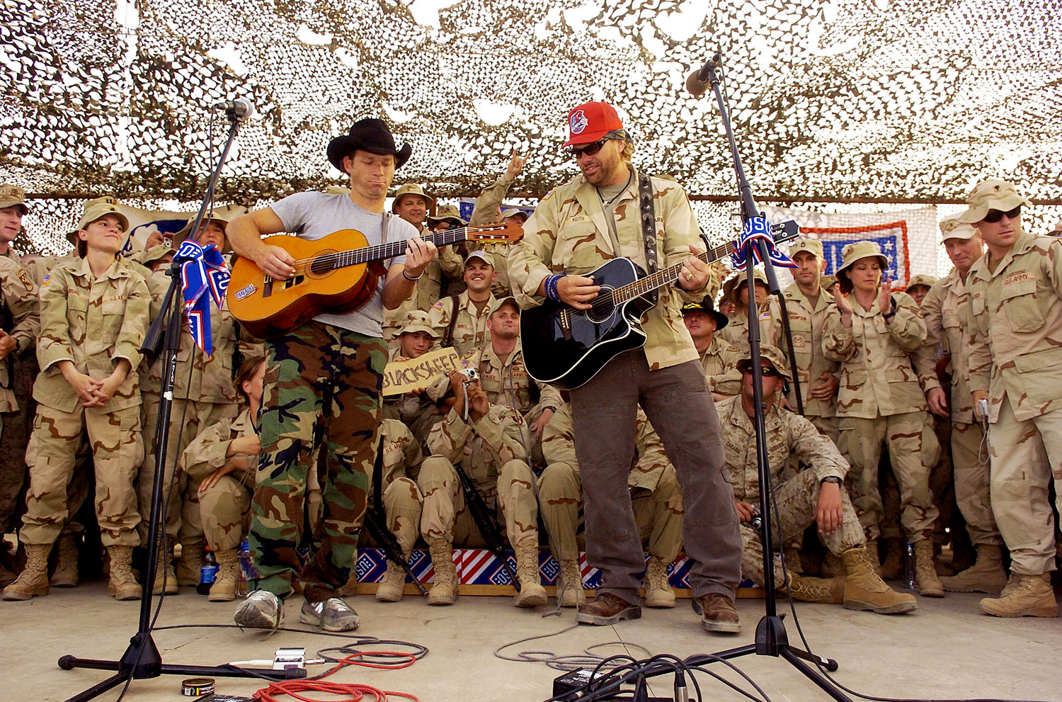 2009 NFL USO Tour - Iraq