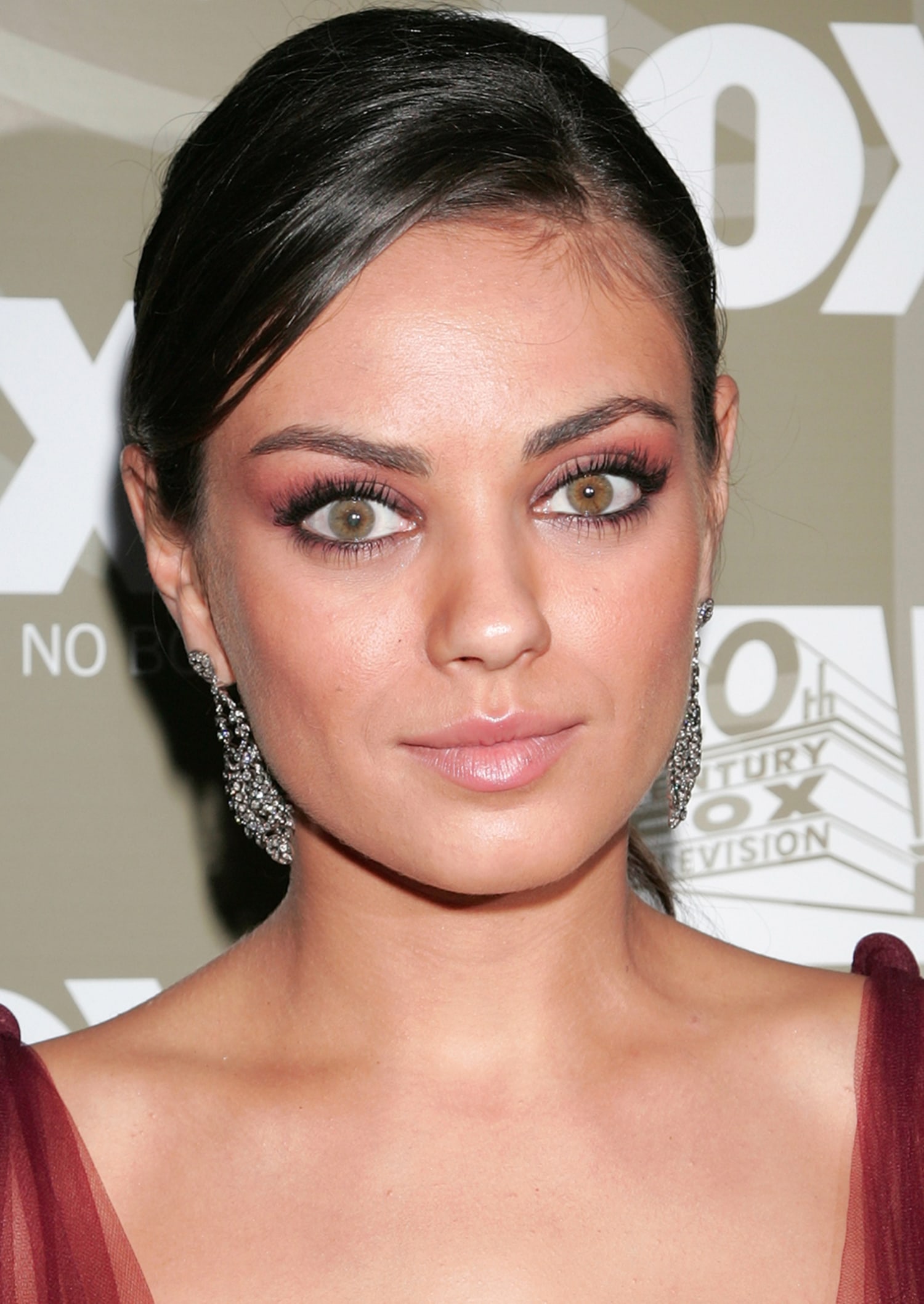 Mila Kunis Eyes Different Colors