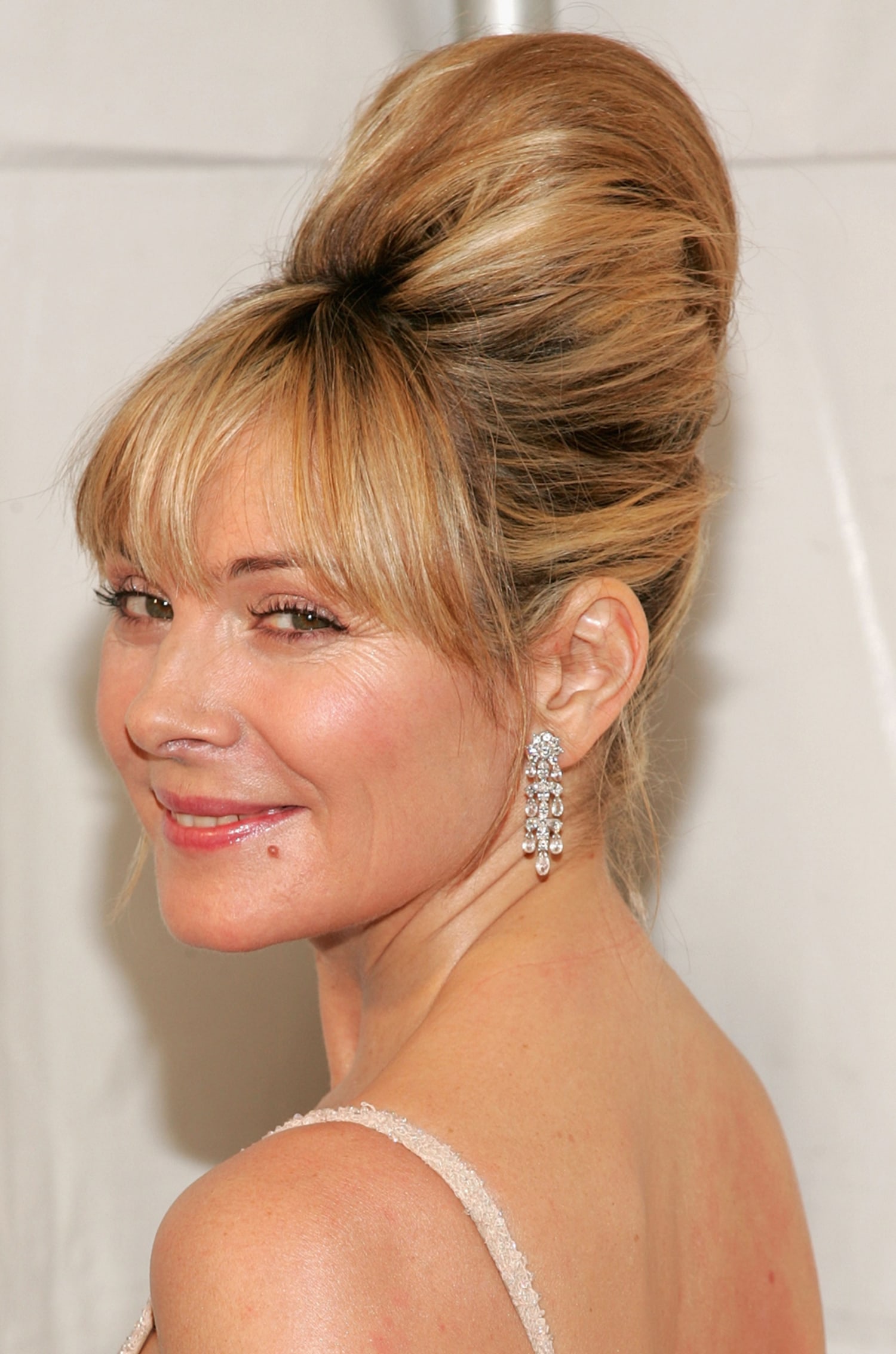 Beehive hairstyle hotsell