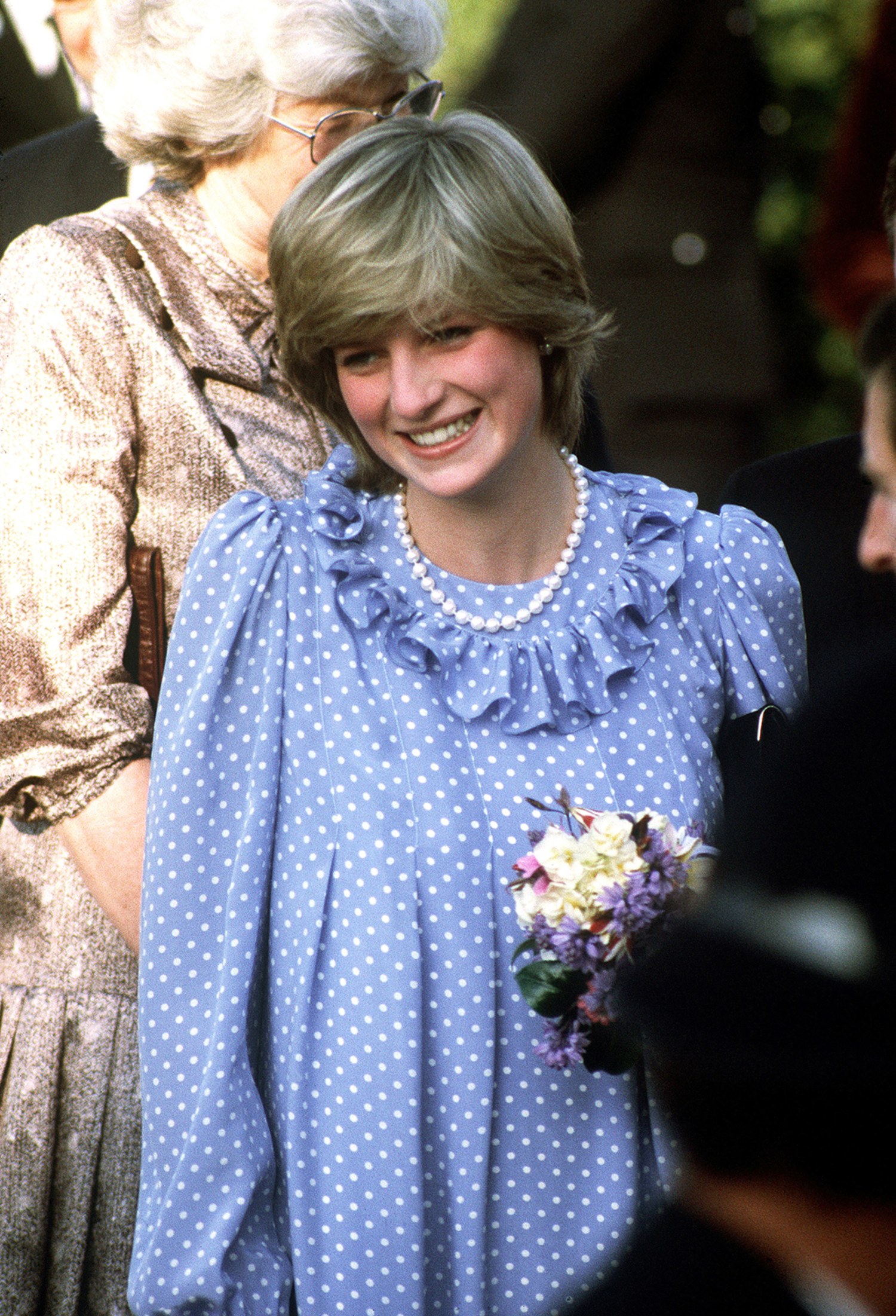 princess diana maternity clothes