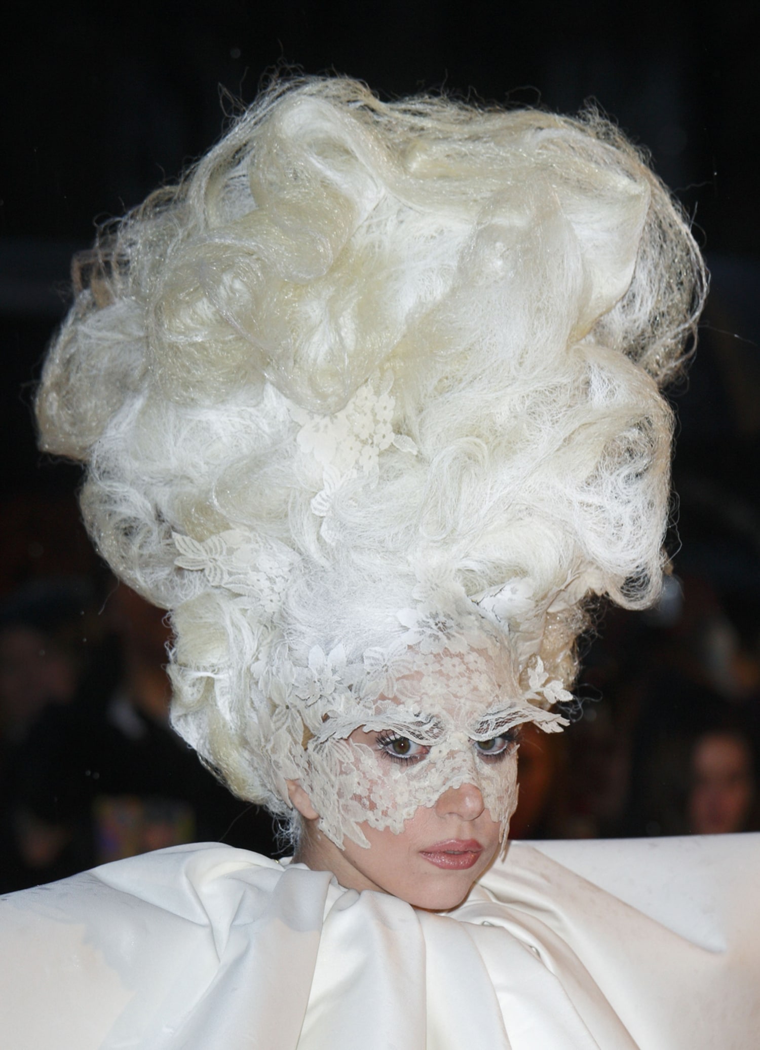 Lady Gaga Makeup and Hair at the 2016 Grammys | POPSUGAR Beauty
