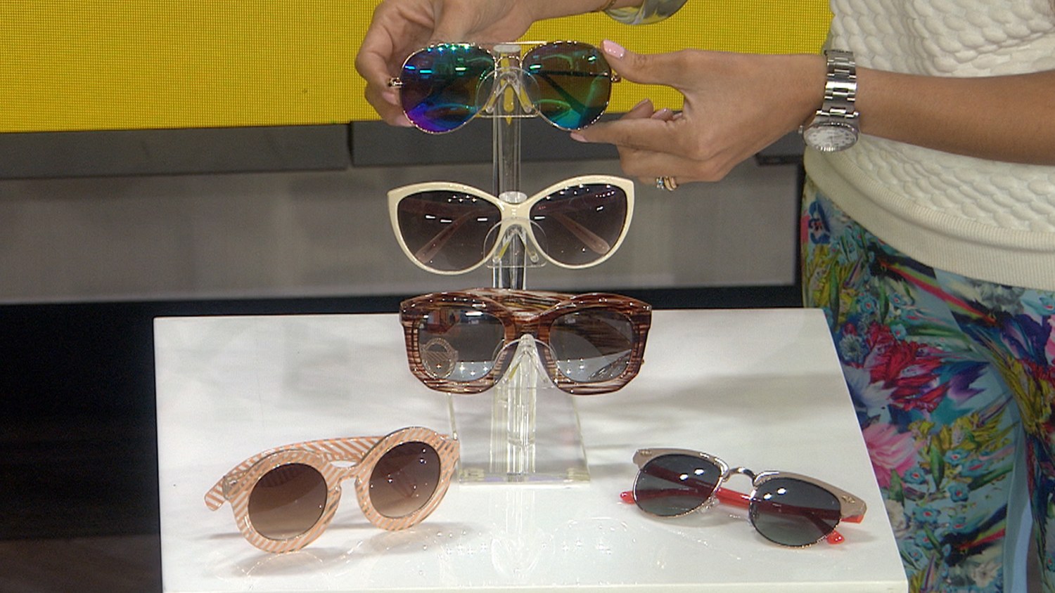 Luxe for less: Mirrored, cat eye sunglasses for summer