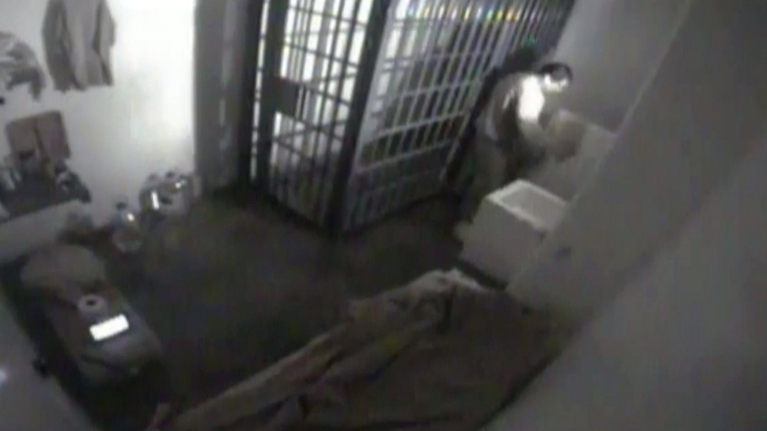 Video shows moment ‘El Chapo’ escaped from prison into secret tunnel, image size:1500x844