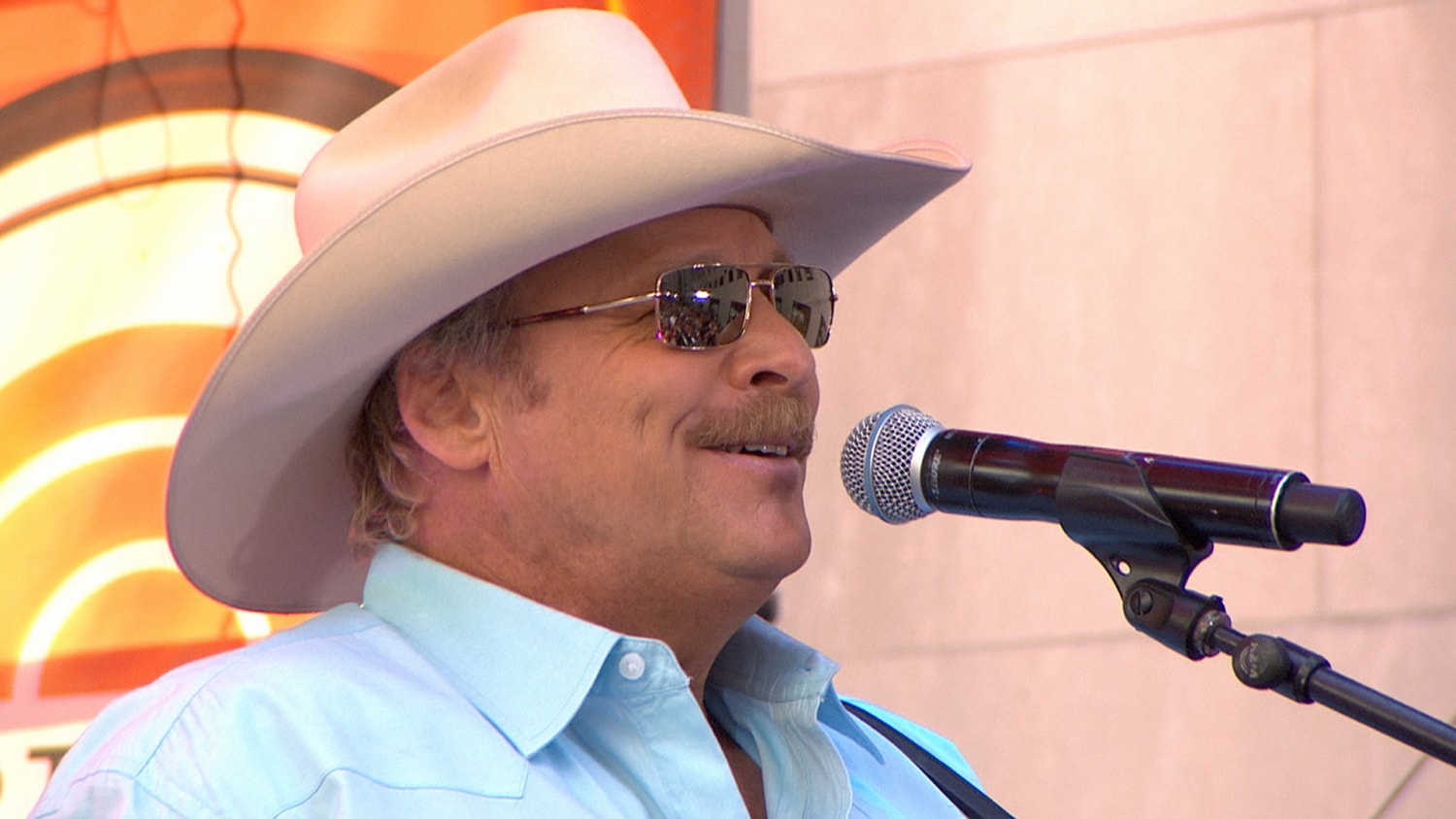 Alan Jackson health: What we know about star's condition, CMT disease