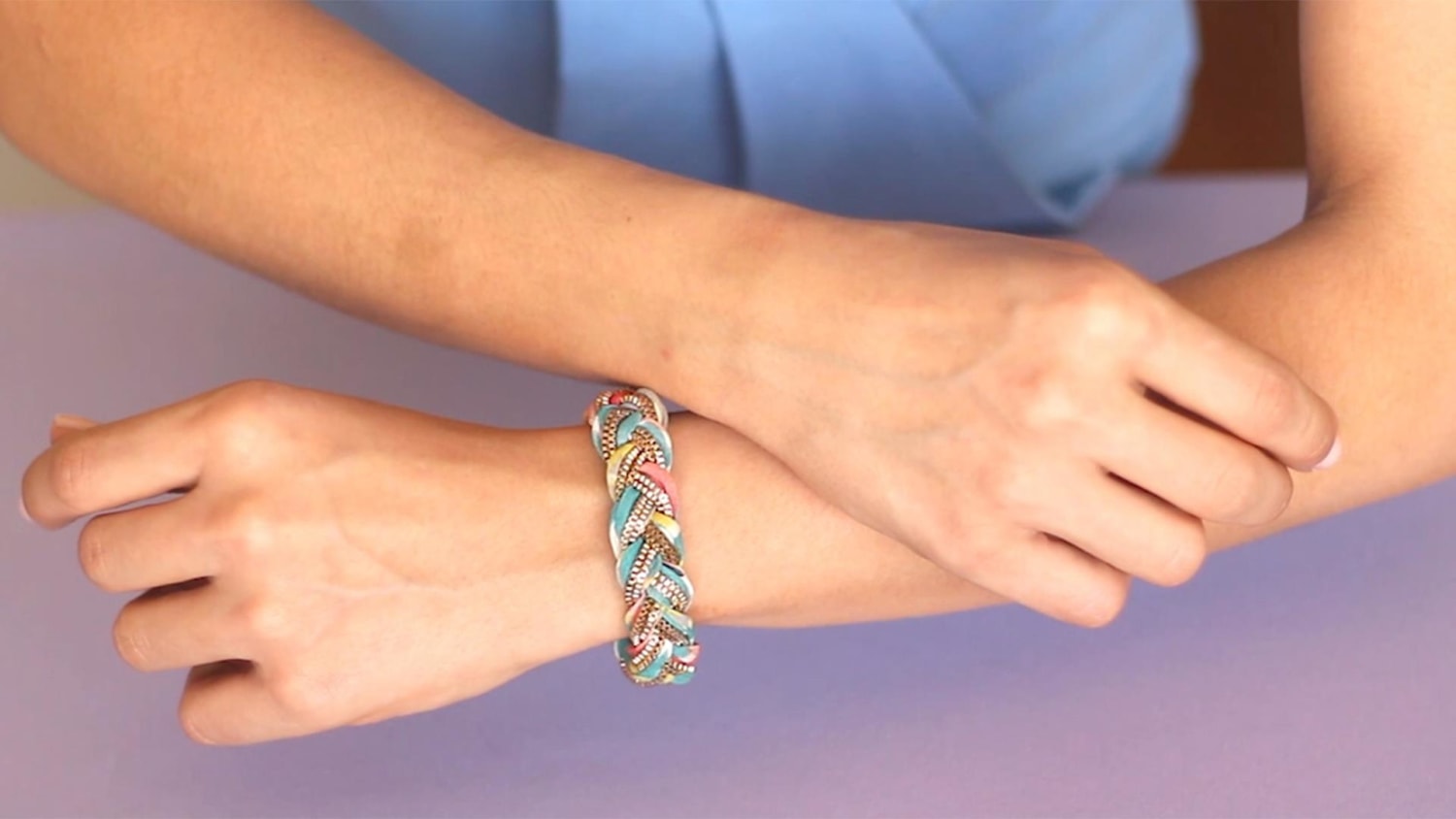 The Easy Way To Put On a Bracelet by Yourself // Quick Simple Hack - You  Make It Simple