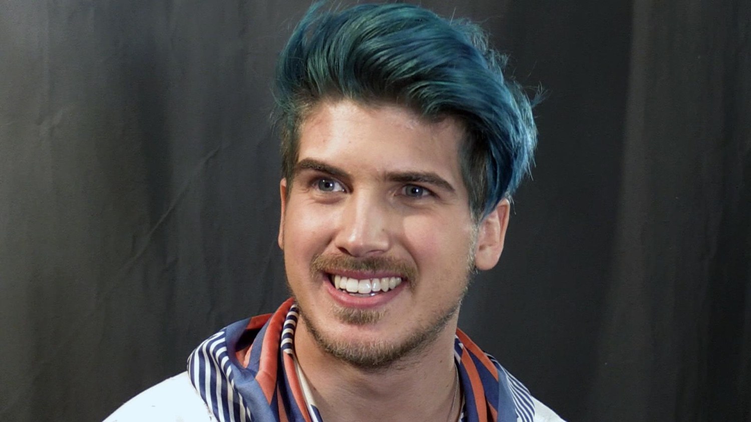 Q\u0026A: Joey Graceffa on YouTube Fame, 'Escape the Night,' Novel Trilogy, image size:1500x844