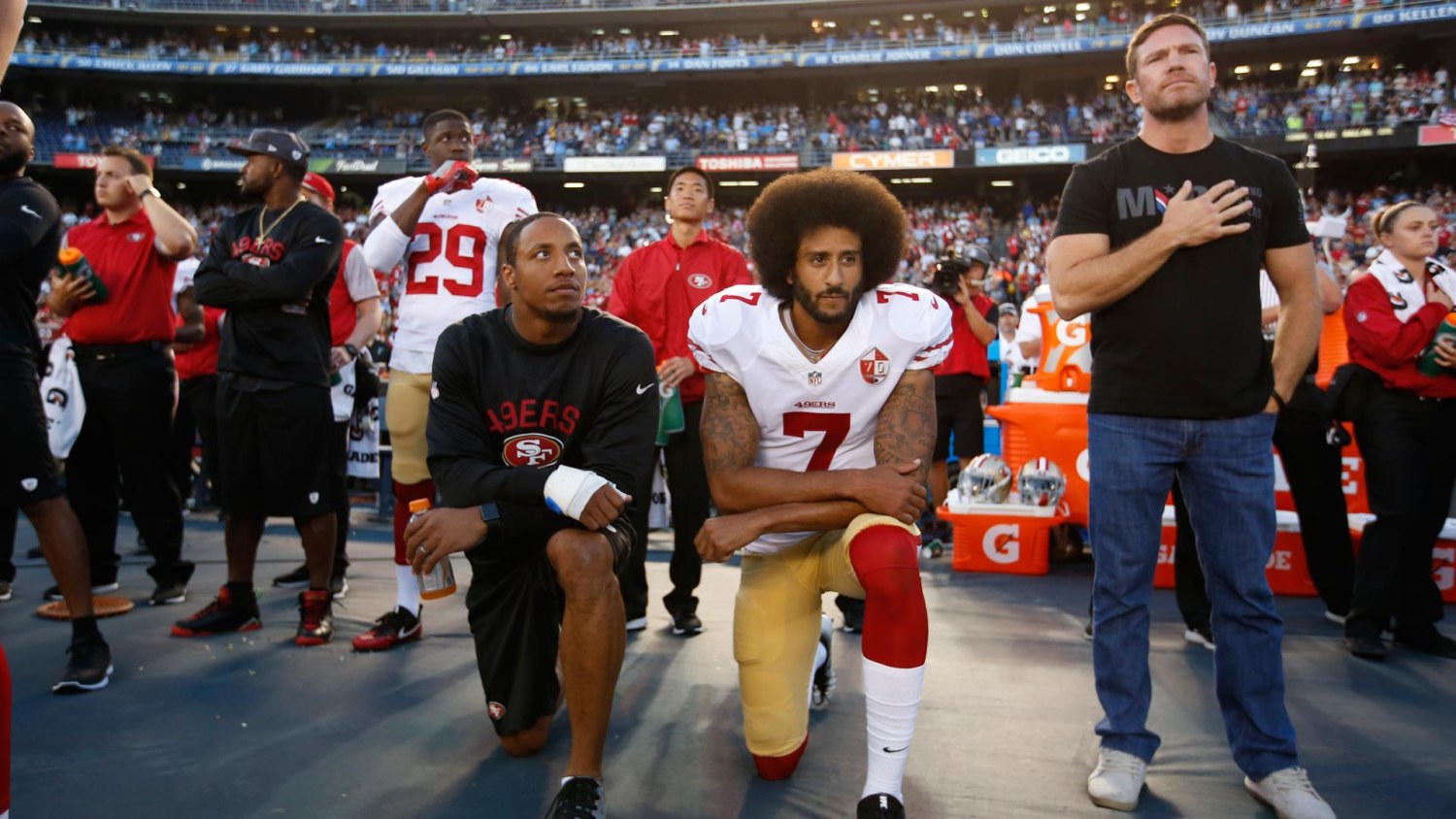 theScore - Brandon Marshall regrets not kneeling with Colin Kaepernick in  2016. 