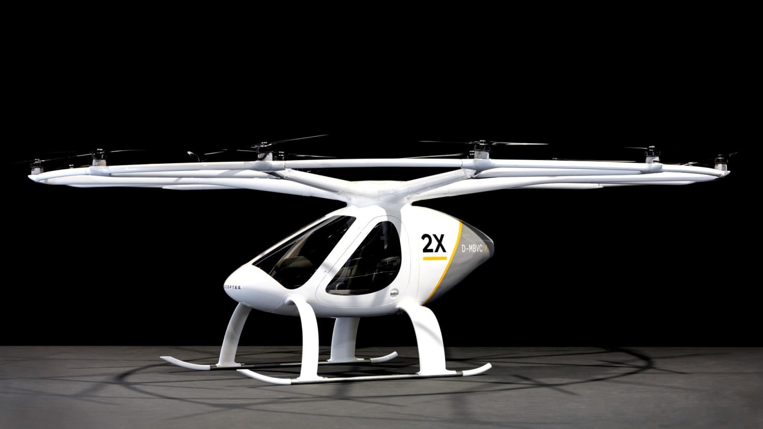 ✨️希少ブリキHAJI 電動　AIR TAXI HELICOPTER 動作品 Is This Electric 'Multicopter' the Air Taxi of the Future?