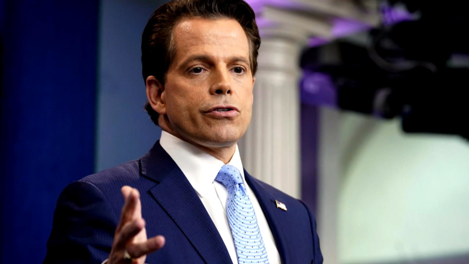 Anthony Scaramucci calls for FBI and DOJ inquiry of ‘leak,’ cites Priebus