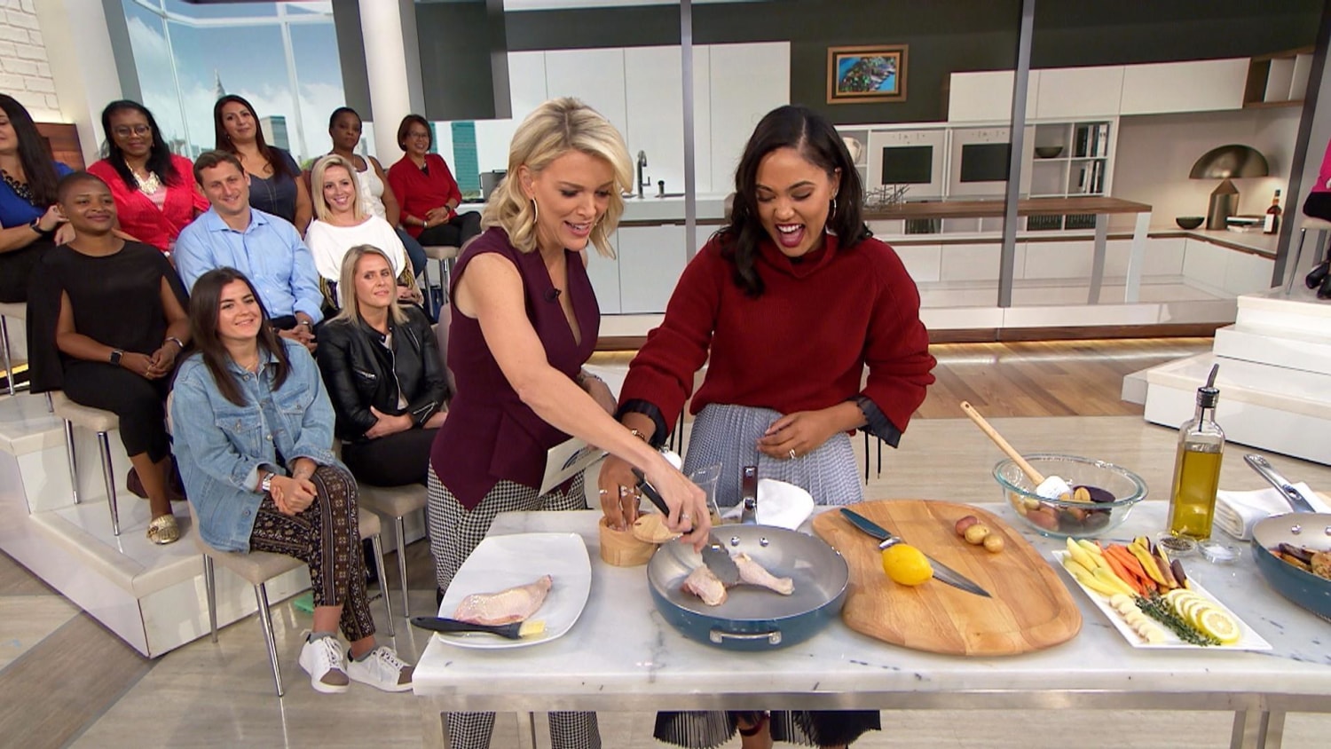 Megyn Kelly calls raw chicken gross in cooking segment | Daily Mail Online