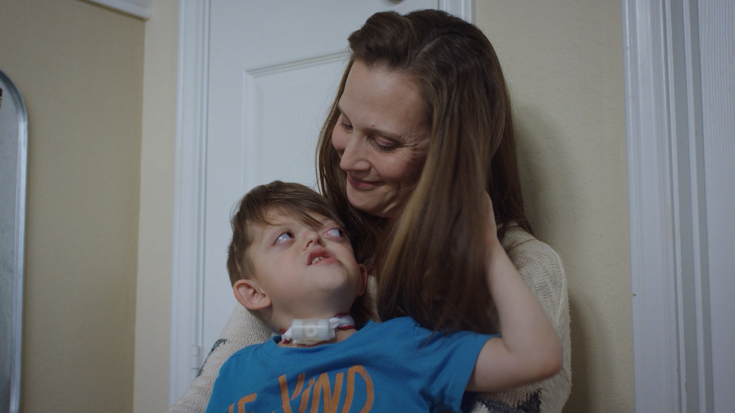 After Cruel Photo Of Son Becomes Meme Mom Takes On Internet