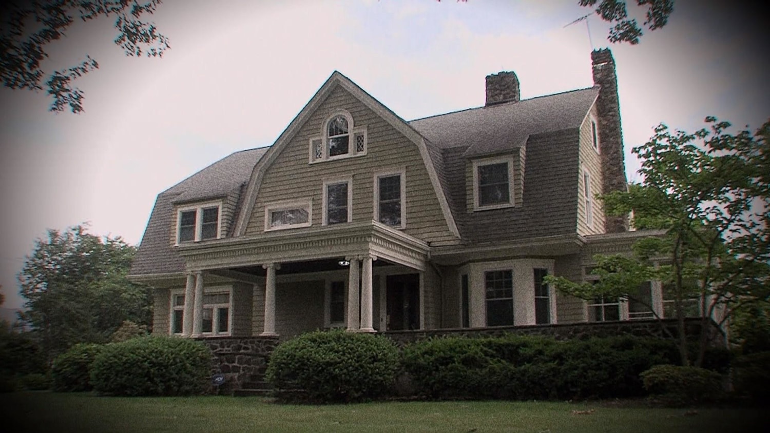 Netflix Filmed The Watcher In NY! Want To See the Series House?
