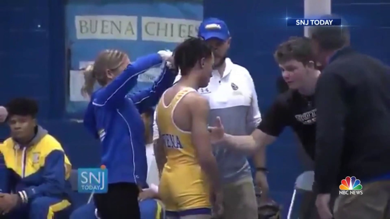 Outrage after high school wrestler forced to cut dreadlocks or forfeit match pic