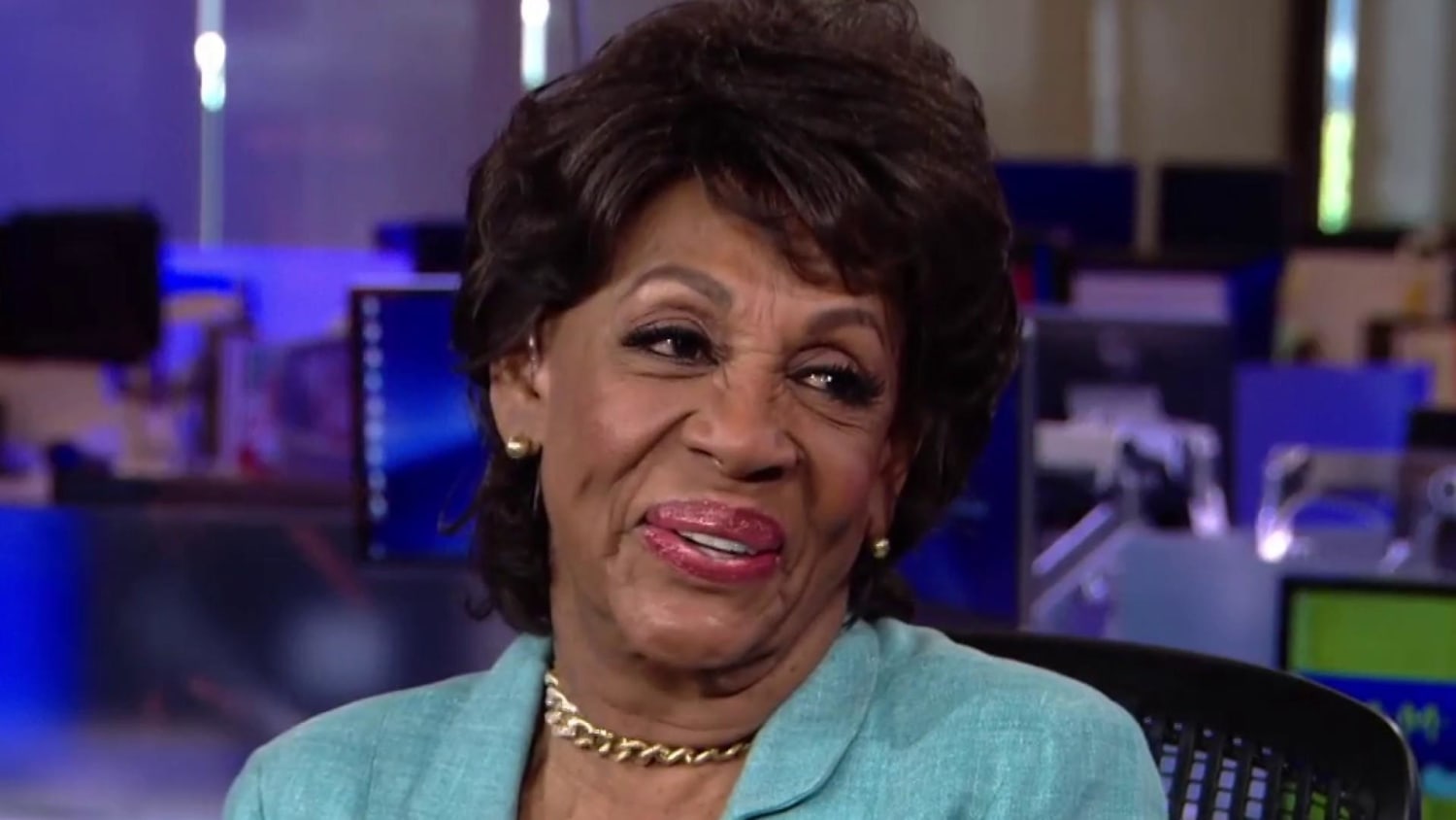 Maxine Waters on Mueller Report, Barr and Trump