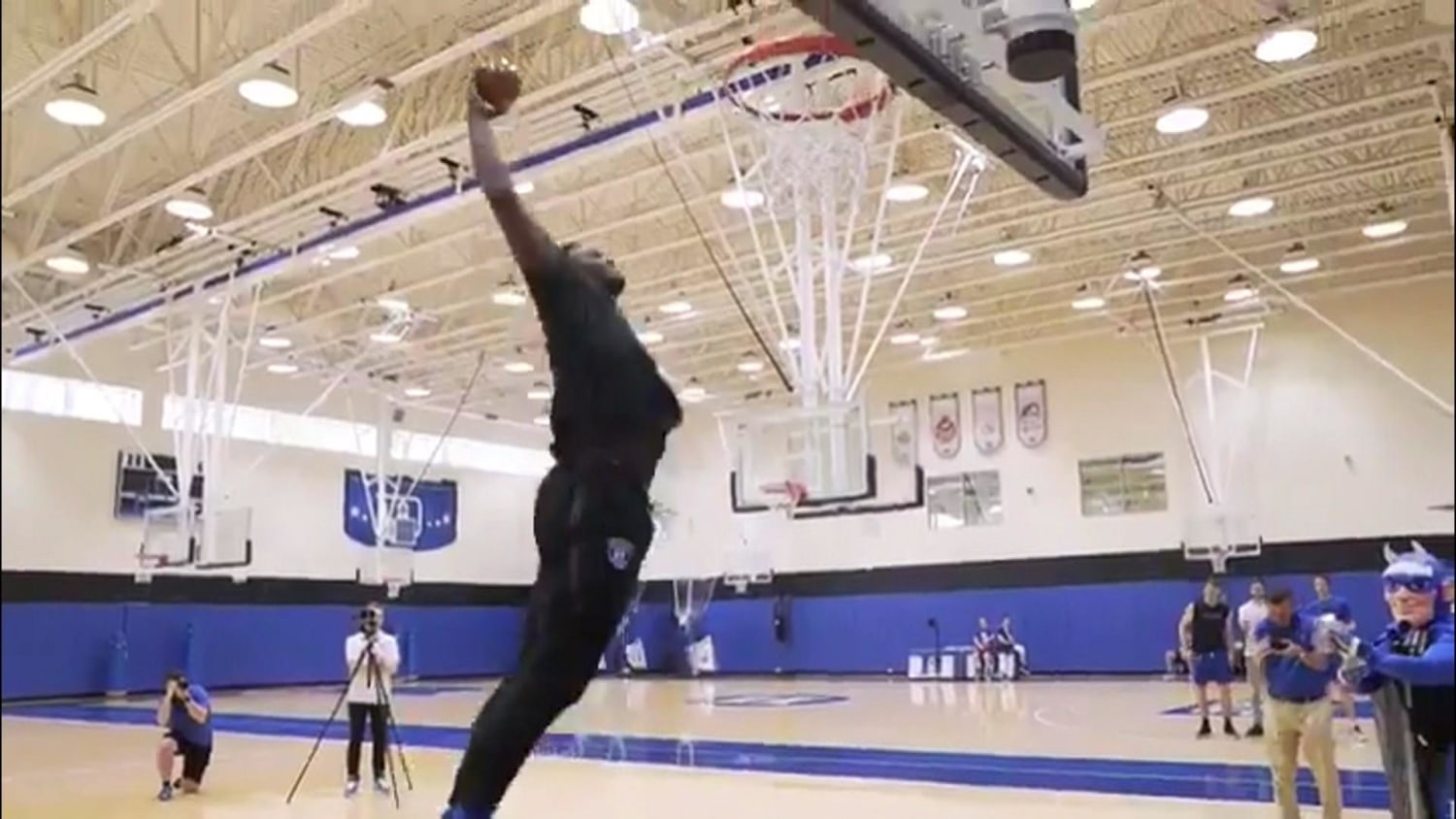 Zion williamson vertical workout store